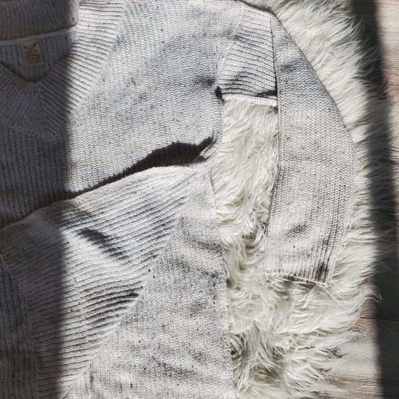 Sweater - Picture 3 of 3